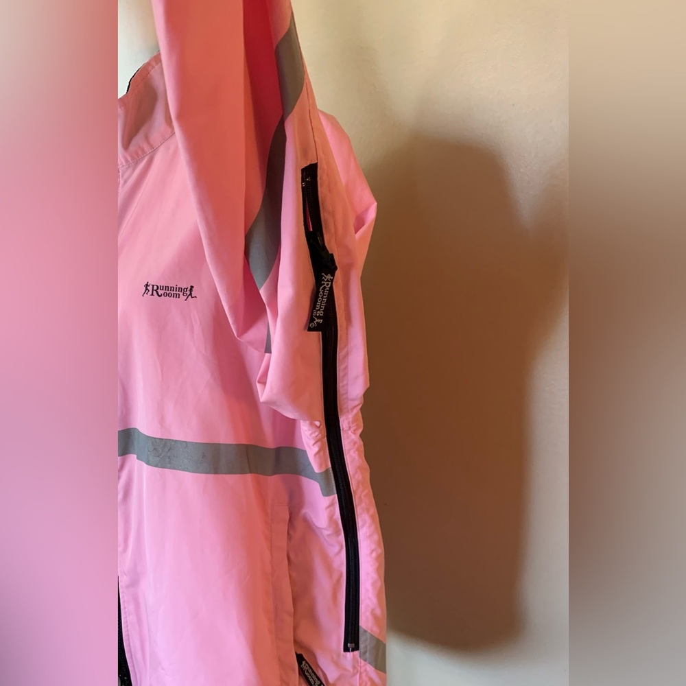 Running Room Jacket - Picture 3 of 8
